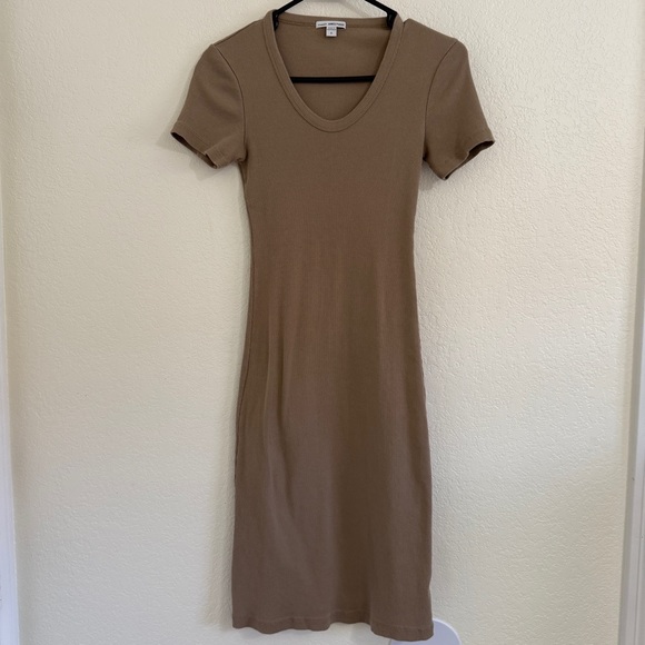 JAMES PERSE Size 0 XS Ribbed Short Sleeve Bodycon Midi Dress in Fawn Brown - Picture 1 of 5
